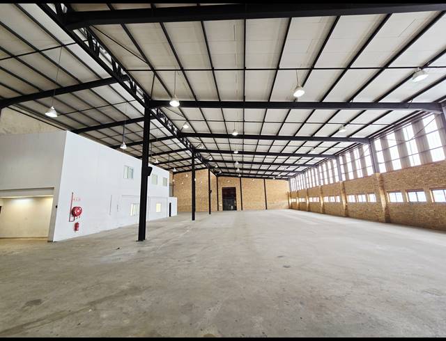 1,345M² WAREHOUSE TO LET IN NORTH RIDING
